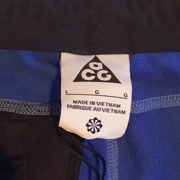 Nike
ACG Wolf Tree
Fleece
Sweatpants - Picture 15 of 16